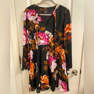 2/$10💙 ECI New York Black Floral Dress Size 10